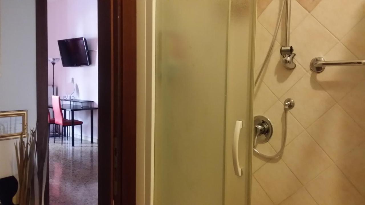 Eritrea 80 Bed & Breakfast Rome Room photo